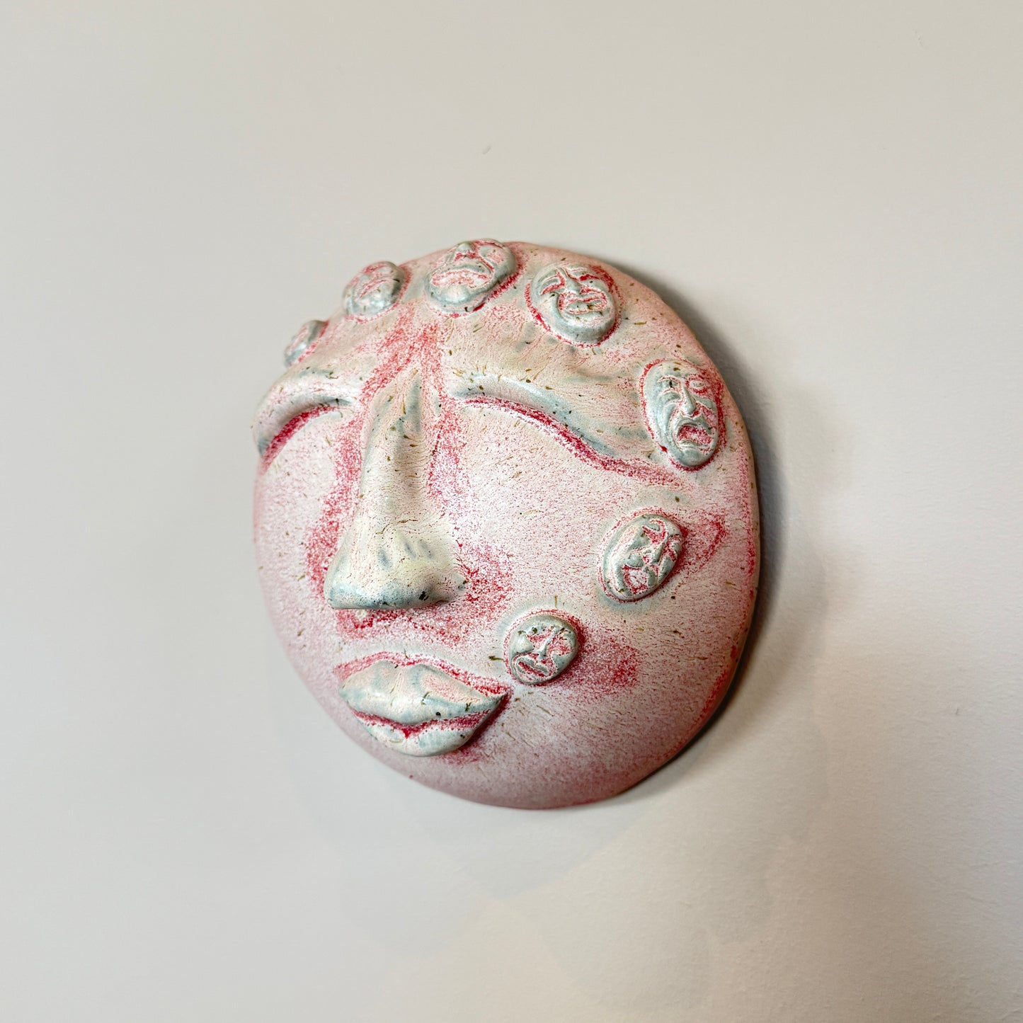 "Overtænker" Pige no 22 (vægophæng)