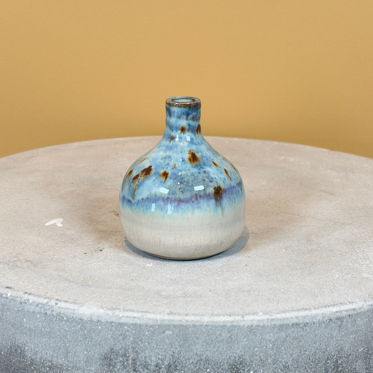 Mini vase no. 3