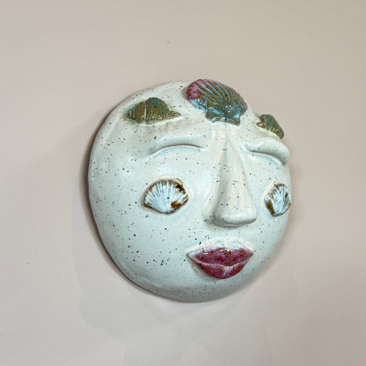 Pige no 18 (vægophæng)